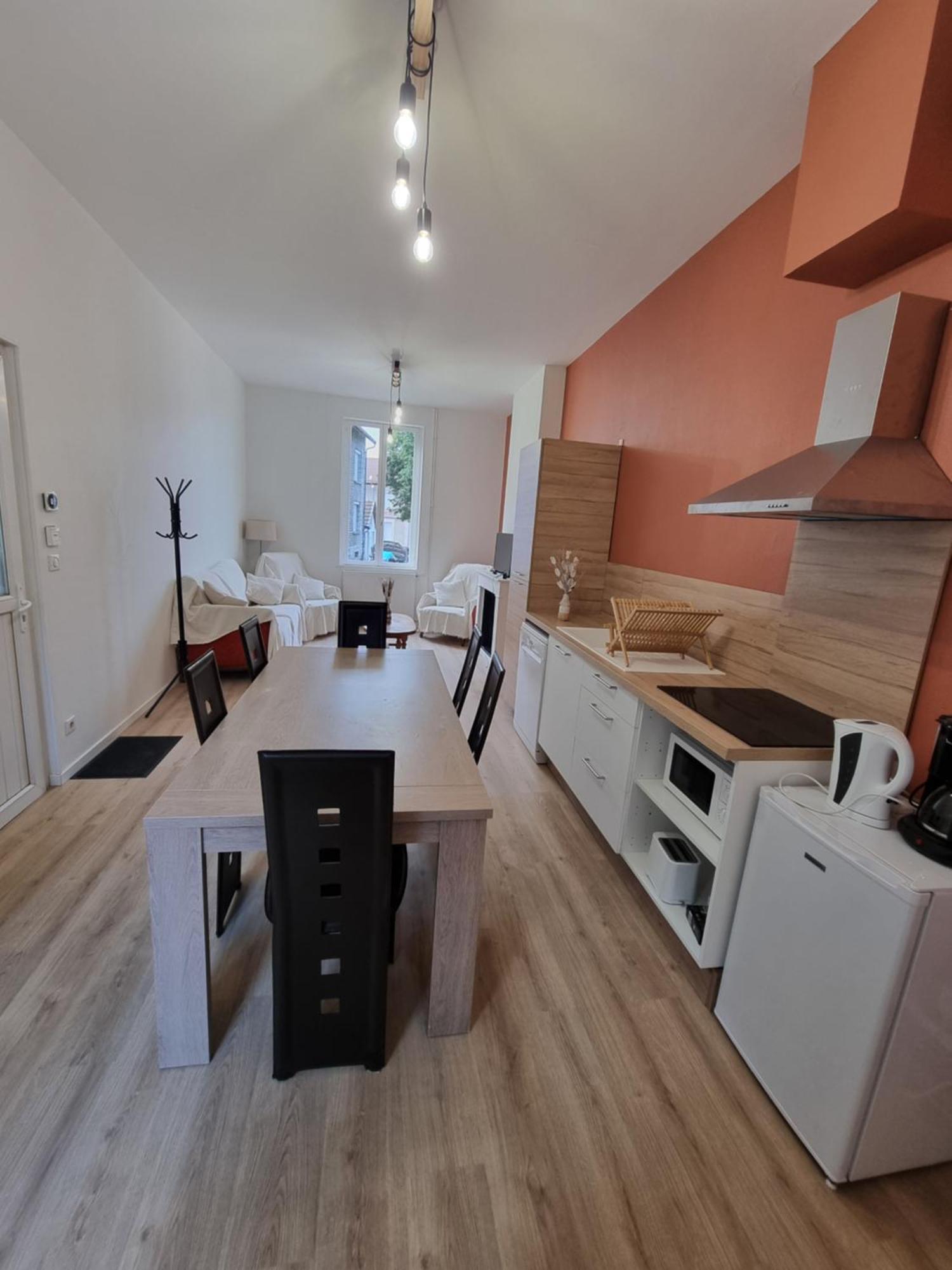 L Essentiel Gite Pour 6 Personnes Sireuil  Extérieur photo