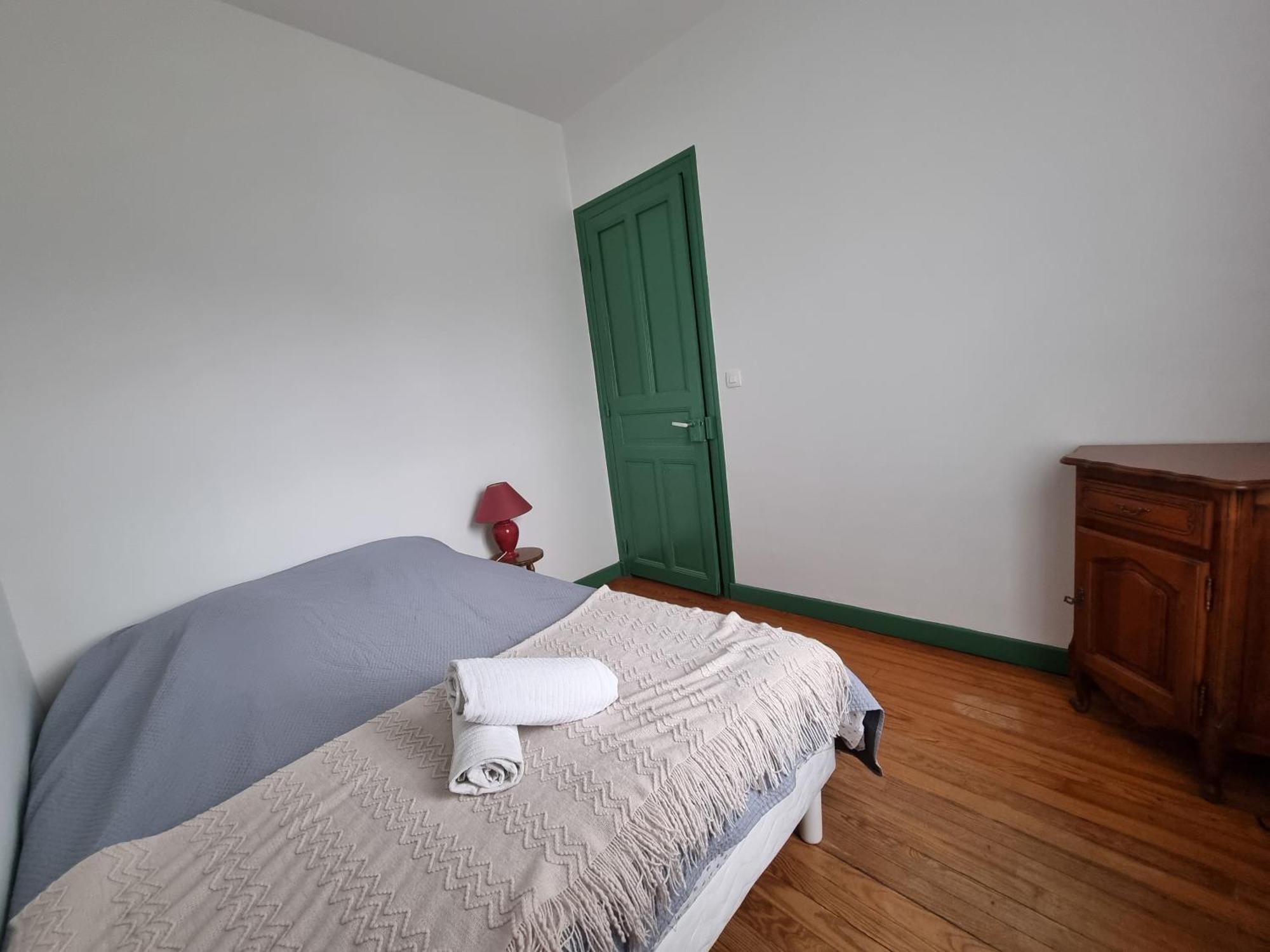 L Essentiel Gite Pour 6 Personnes Sireuil  Extérieur photo
