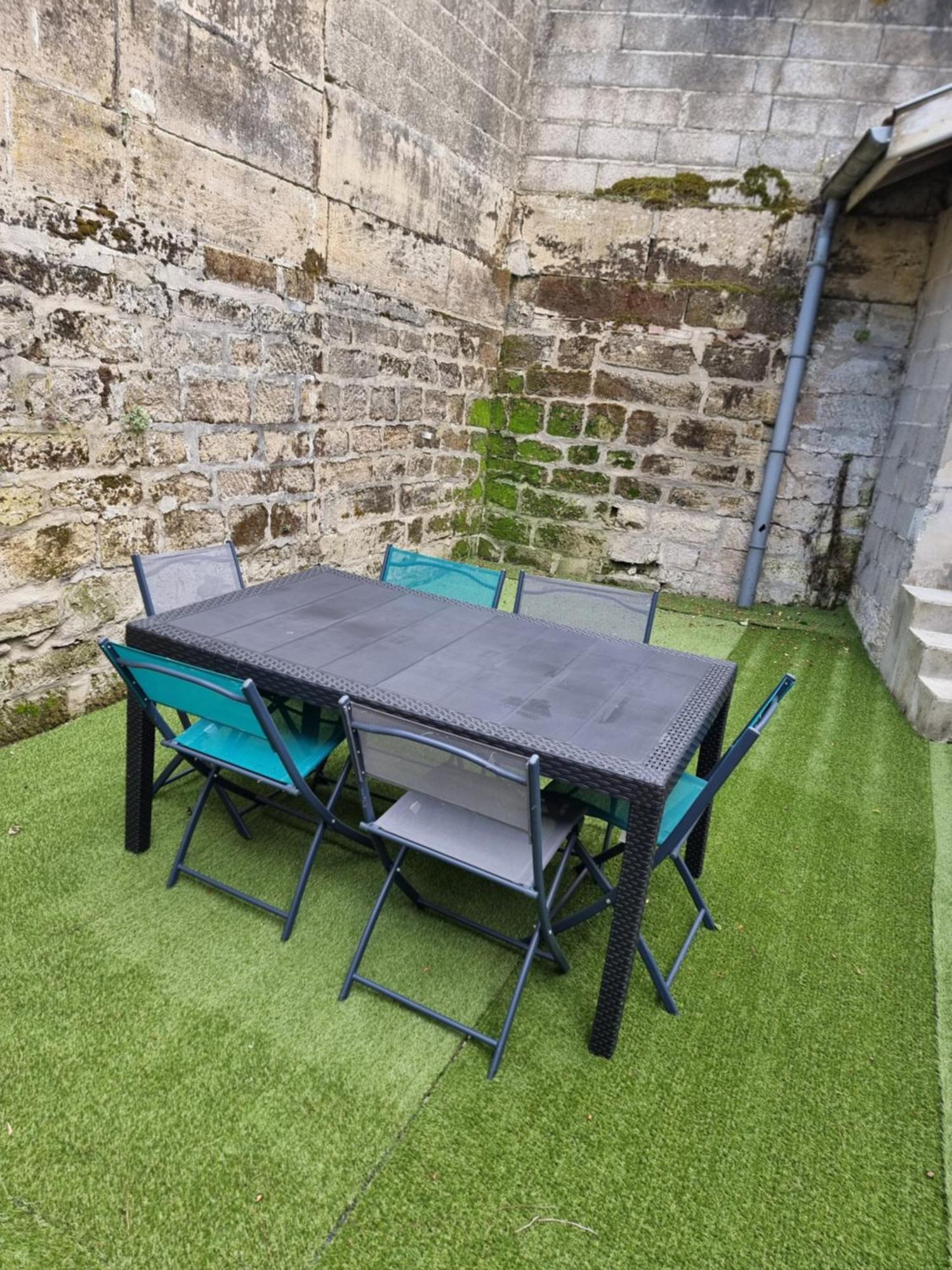L Essentiel Gite Pour 6 Personnes Sireuil  Extérieur photo